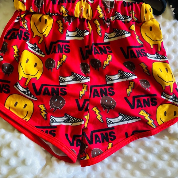 Boutique VANS girls 3 lot Shorts 14/16 - Picture 2 of 4